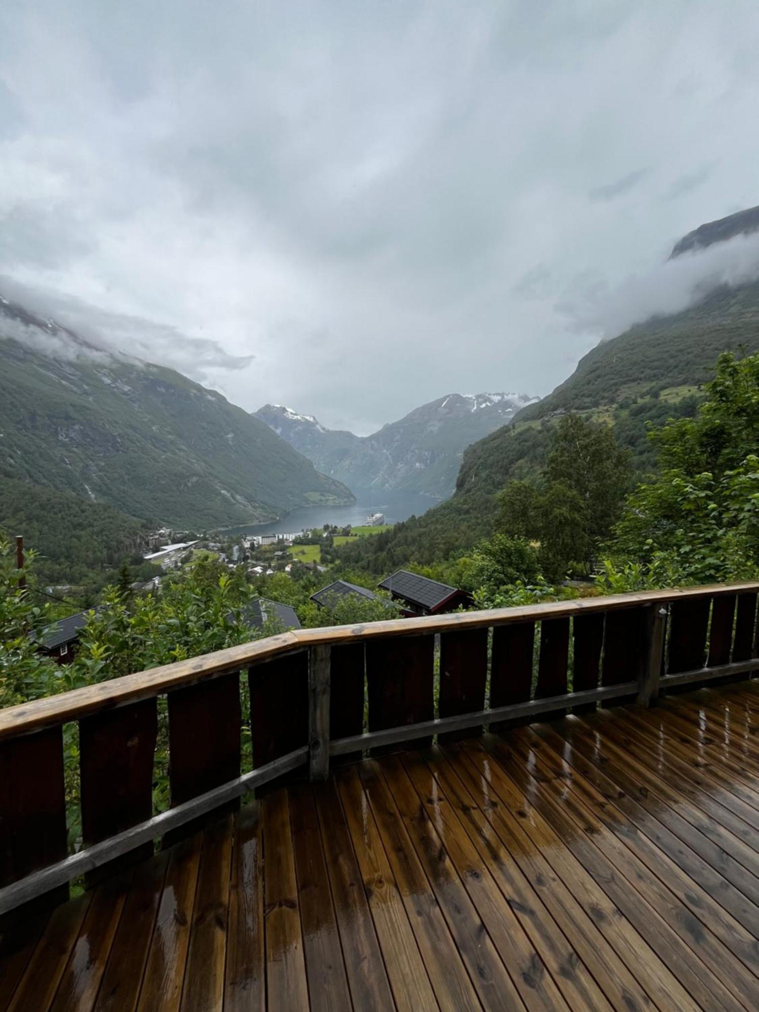 Fossen Accommodation ガイランゲル 部屋 写真